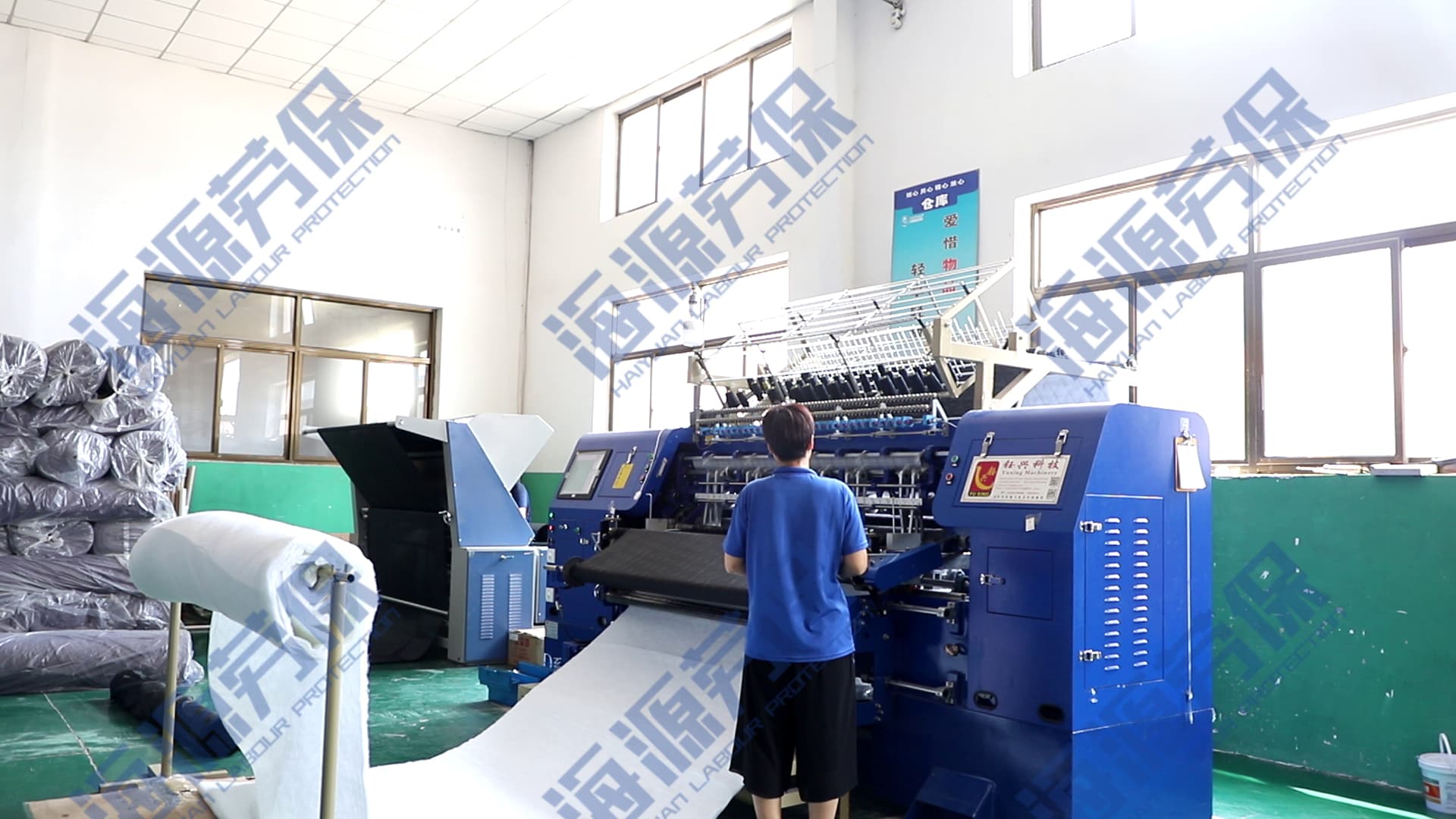 十大外围足球服绗棉机器(图1)